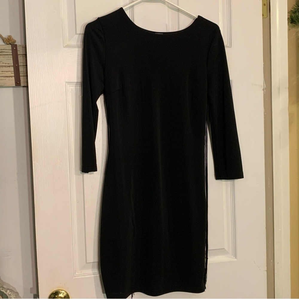 AQUA Women's Black Dress Cocktail Open Back W/Fringe 3/4 Sleeve Elegant M Midi